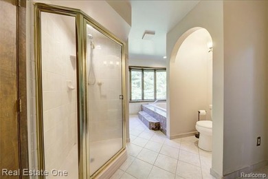 Welcome to 3125 Commerce Rd., in Milford Township! This - photo 29