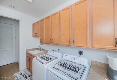 **NEW ROOF (2024) & NEW WATER HEATER (2026) - YOUR FLORIDA - photo 32
