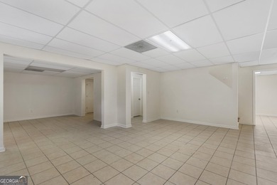 Spacious, stylish, and move-in ready! This beautifully updated - photo 34