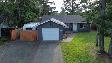 Siuslaw River Home For Sale in Florence Oregon