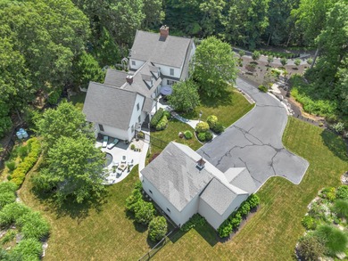 Killingworth CT - Stunning Colonial of 4072 sf. This 4 bedroom