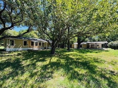 Cedar Creek Lake Home For Sale in Kemp Texas