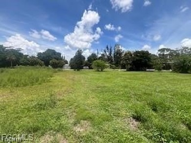 Discover the opportunity at 435 Monterey Street in North Fort - photo 4