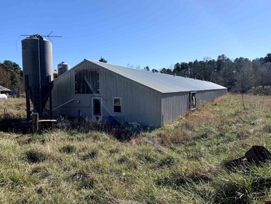 Great buy on a 2,000 sq ft home (3 bdrm/2 bath) fronting scenic