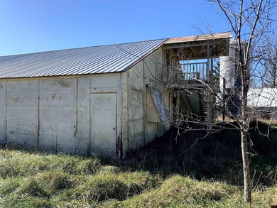 Great buy on a 2,000 sq ft home (3 bdrm/2 bath) fronting scenic