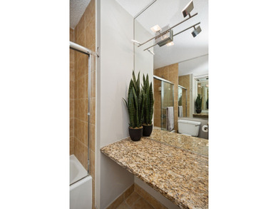 RARELY Available High Floor, SOUTH EAST Corner 2 Bedroom, 1 - photo 14