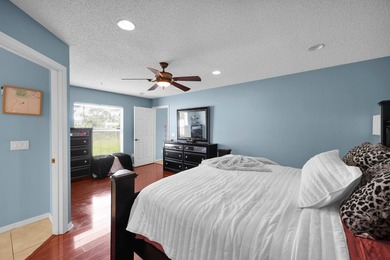 Spacious 3 bedroom, 2 bath CBS home offering just over 2,000 - photo 19