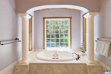 Welcome home to Tuscany North West! This beautiful custom home - photo 24