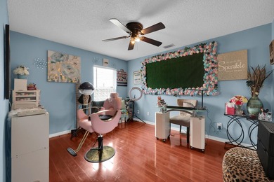 Spacious 3 bedroom, 2 bath CBS home offering just over 2,000 - photo 24