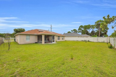 Spacious 3 bedroom, 2 bath CBS home offering just over 2,000 - photo 30