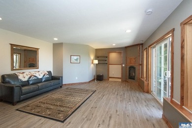 Welcome home to Tuscany North West! This beautiful custom home - photo 32