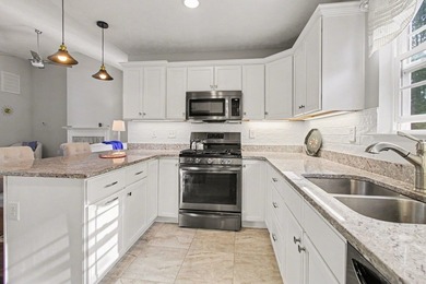 Beautifully maintained home in the desirable Turning Pines - photo 9