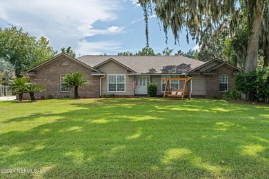 St. Johns River Home Active Under Contract in Fleming Island Florida