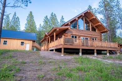 Look at this jaw dropping, custom made log cabin! These - Lake Home For Sale in Troy, Montana