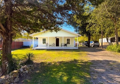 Lake Tawakoni Home For Sale in Wills Point Texas