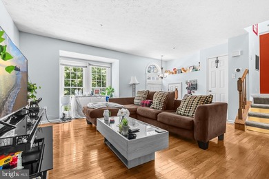 Welcome to 732 Streamside Dr, a beautifully maintained 3-bedroom - photo 6