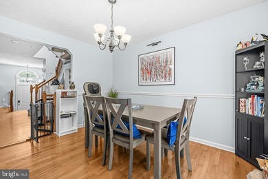 Welcome to 732 Streamside Dr, a beautifully maintained 3-bedroom - photo 8