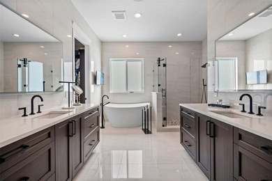 A spectacular custom waterfront estate with a clean California - photo 43