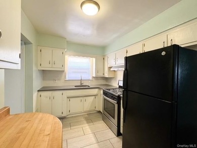 Spacious two family detached home located in the heart of - photo 9