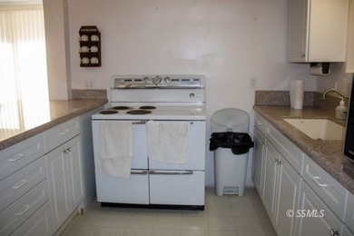 Located in the scenic mountain community of Alta Sierra, this - photo 7