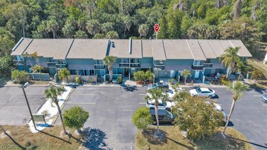 Caloosahatchee River Home For Sale in North Fort Myers Florida