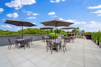 Immediate occupancy available in The Rose at Great Neck. 40-New - photo 7