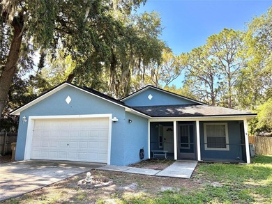 Lake Center Home For Sale in Saint Cloud Florida