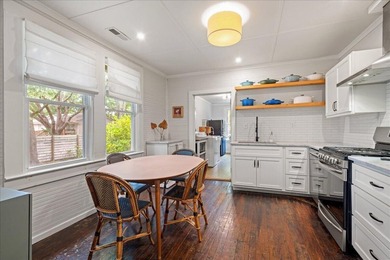Welcome to this enchanting 2-bedroom, 2-bath cottage, perfectly - photo 13