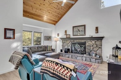 This lovely home is only 5 minutes away from the center of town - photo 13