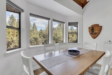 This lovely home is only 5 minutes away from the center of town - photo 19