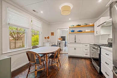 Welcome to this enchanting 2-bedroom, 2-bath cottage, perfectly - photo 22
