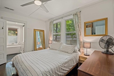 Welcome to this enchanting 2-bedroom, 2-bath cottage, perfectly - photo 24