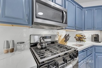This lovely home is only 5 minutes away from the center of town - photo 24