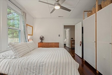 Welcome to this enchanting 2-bedroom, 2-bath cottage, perfectly - photo 25