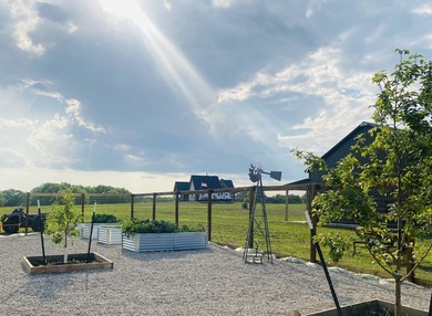 River Ridge Estate is a 132 +/- acre property offering the - photo 29