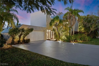 (private lake, pond, creek) Home For Sale in Cape Coral Florida