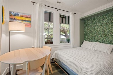 Welcome to this enchanting 2-bedroom, 2-bath cottage, perfectly - photo 33