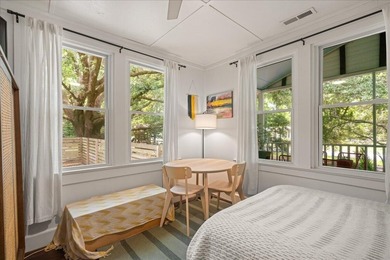 Welcome to this enchanting 2-bedroom, 2-bath cottage, perfectly - photo 34