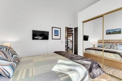 This lovely home is only 5 minutes away from the center of town - photo 41