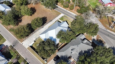 Modern farmhouse elegance meets Gulf Coast living. Step into one - photo 41