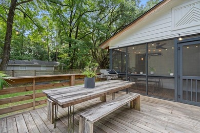 Welcome to this enchanting 2-bedroom, 2-bath cottage, perfectly - photo 46