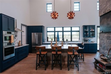Presenting a freshly constructed modern farmhouse masterpiece - photo 10