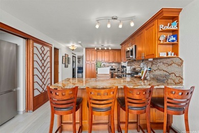 Enjoy front-row ocean views from this rarely available 2-bedroom - photo 5