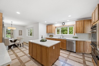 Exceptional Emerald Hills home offering light-filled interiors - photo 17