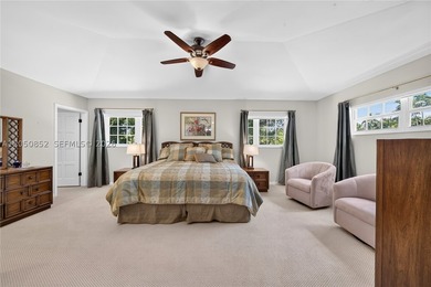Perfectly situated on a quiet, tree-lined street in one of Coral - photo 21