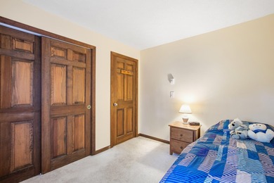 Move right into this well-maintained 4-bedroom, 2.5-bath - photo 23