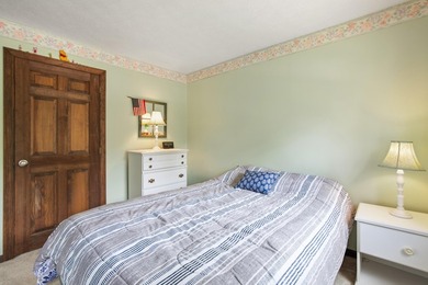 Move right into this well-maintained 4-bedroom, 2.5-bath - photo 25