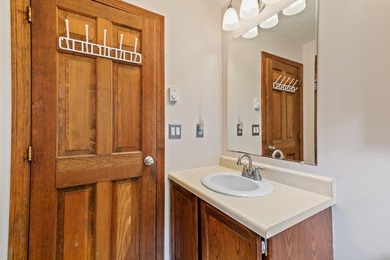 Move right into this well-maintained 4-bedroom, 2.5-bath - photo 29
