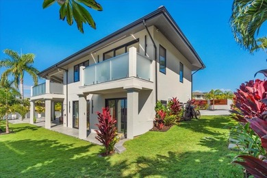 The newly completed Wailea estate blends contemporary design - photo 5