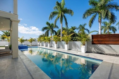 The newly completed Wailea estate blends contemporary design - photo 7